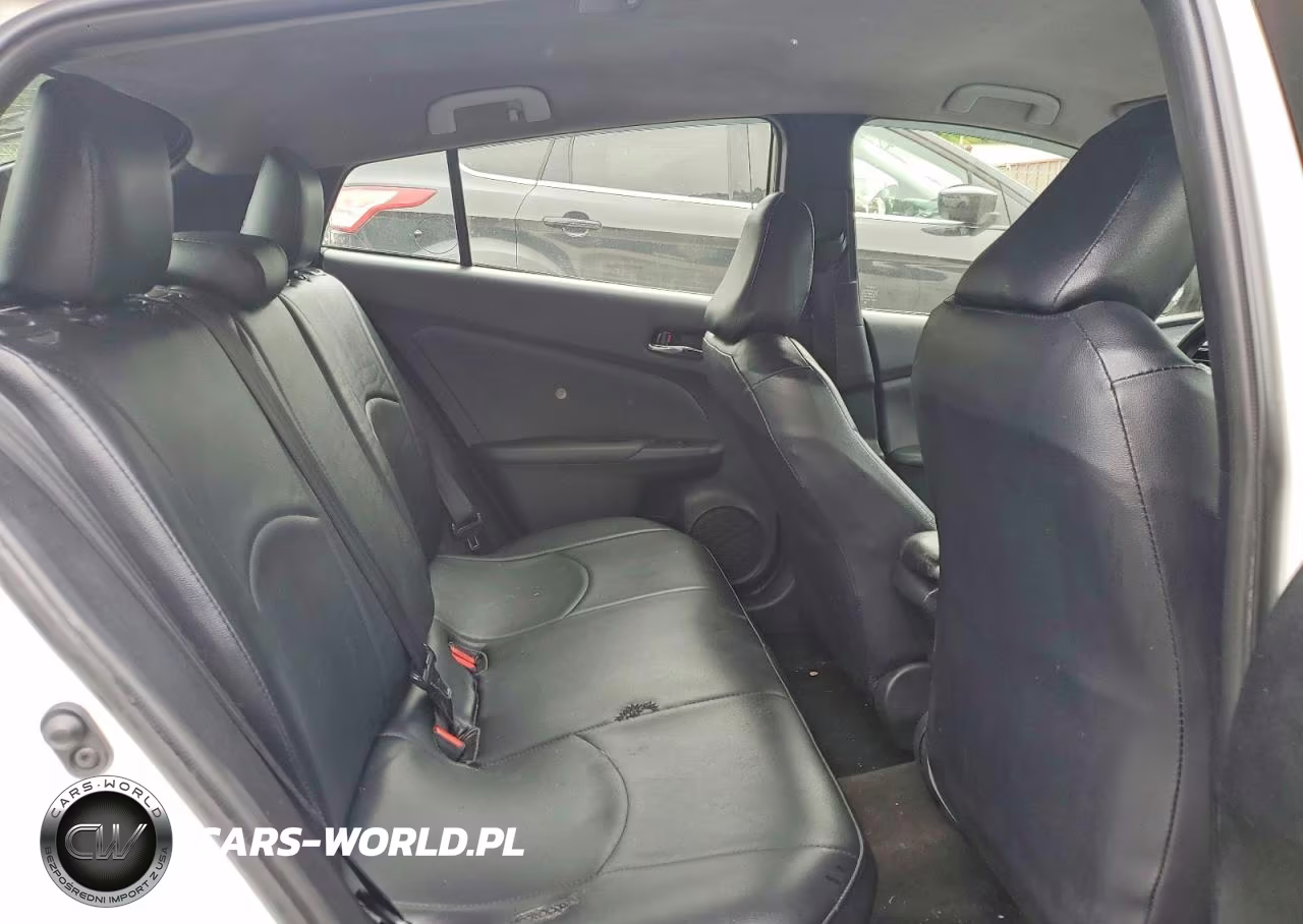 2017 Toyota Prius Two VIN:JTDKBRFU4H3035166 - 10