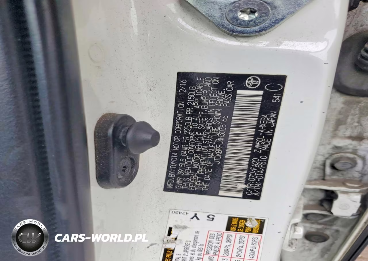 2017 Toyota Prius Two VIN:JTDKBRFU4H3035166 - 12