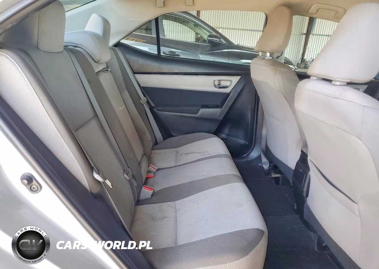 2017 Toyota Corolla Le VIN:5YFBURHE9HP623362 - 10