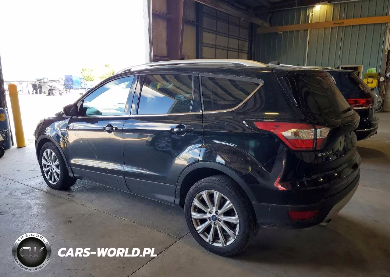 2017 Ford Escape Titanium VIN:1FMCU0JD5HUC52104 - 2