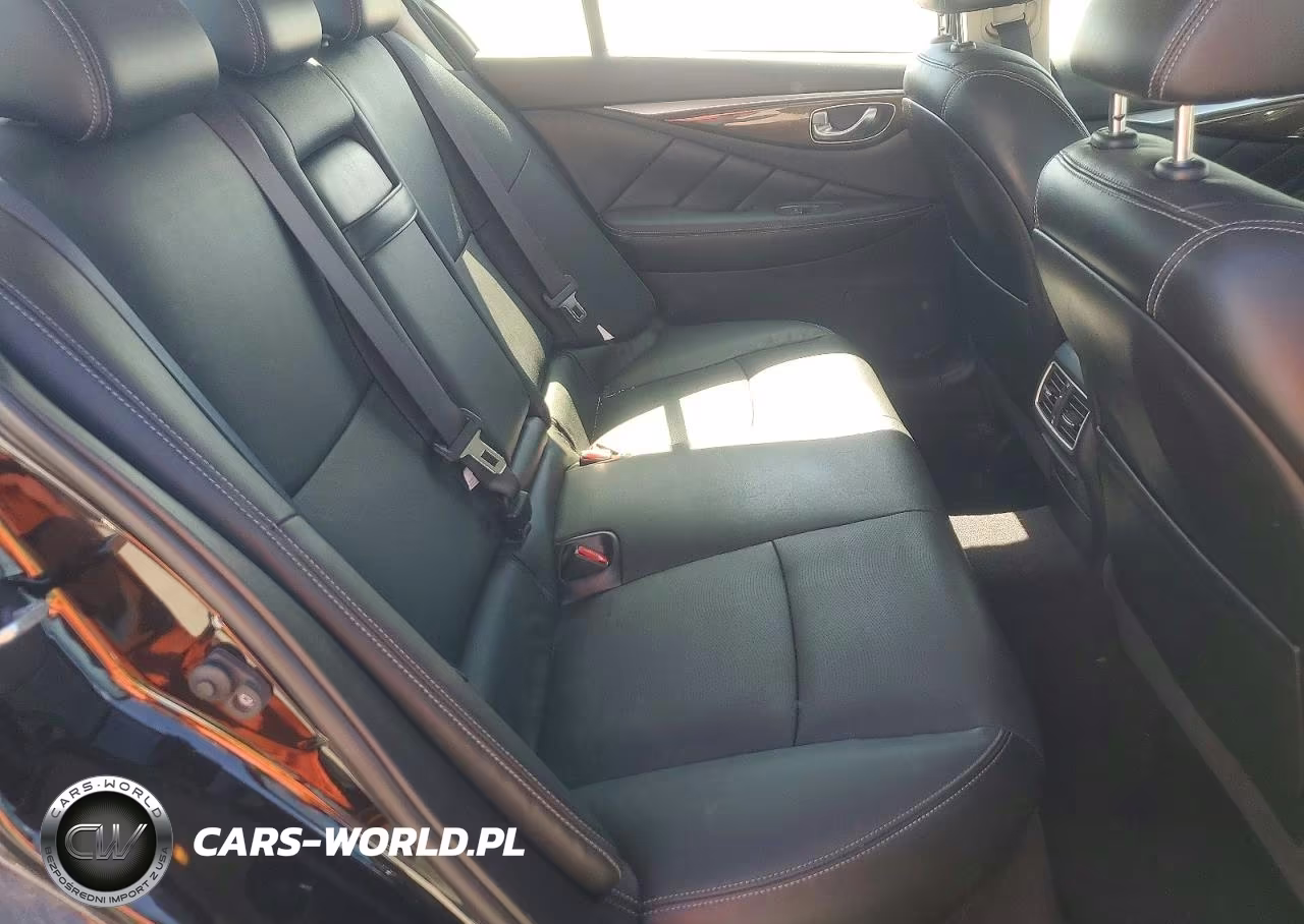 2016 Infiniti Q50 3.0T Premium VIN:JN1EV7AR4GM340304 - 10