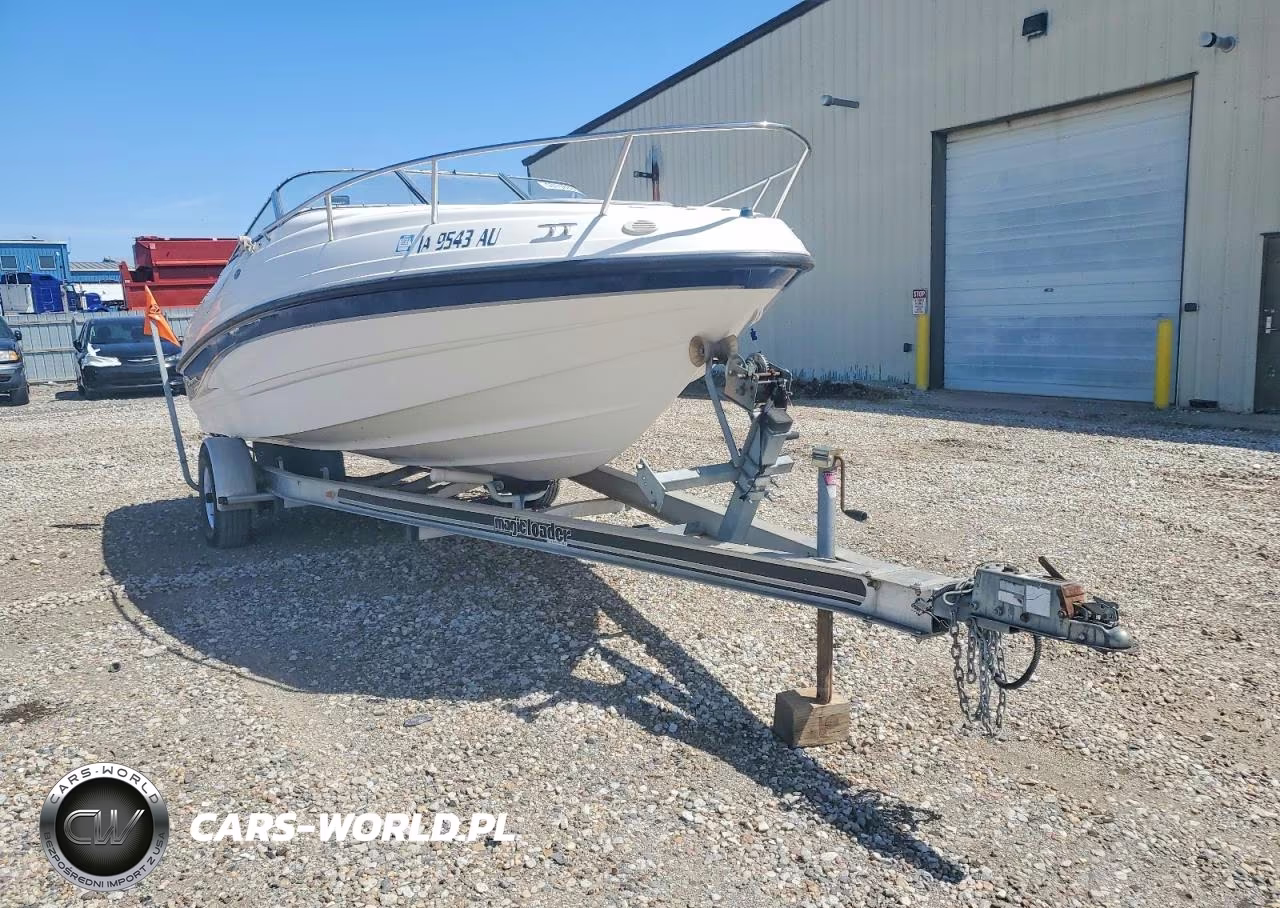 2002 Chaparral Boat
