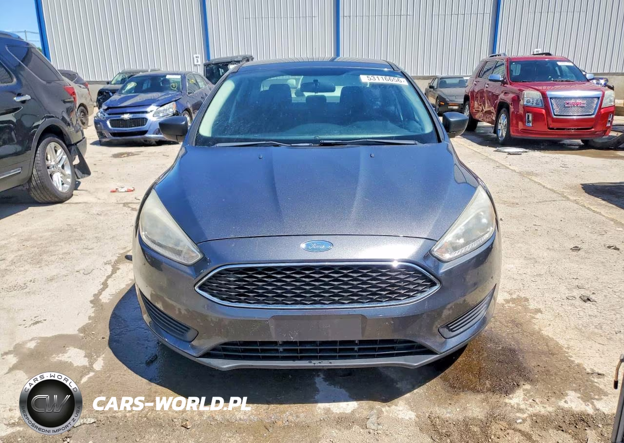 2016 Ford Focus S VIN:1FADP3E20GL211870 - 5
