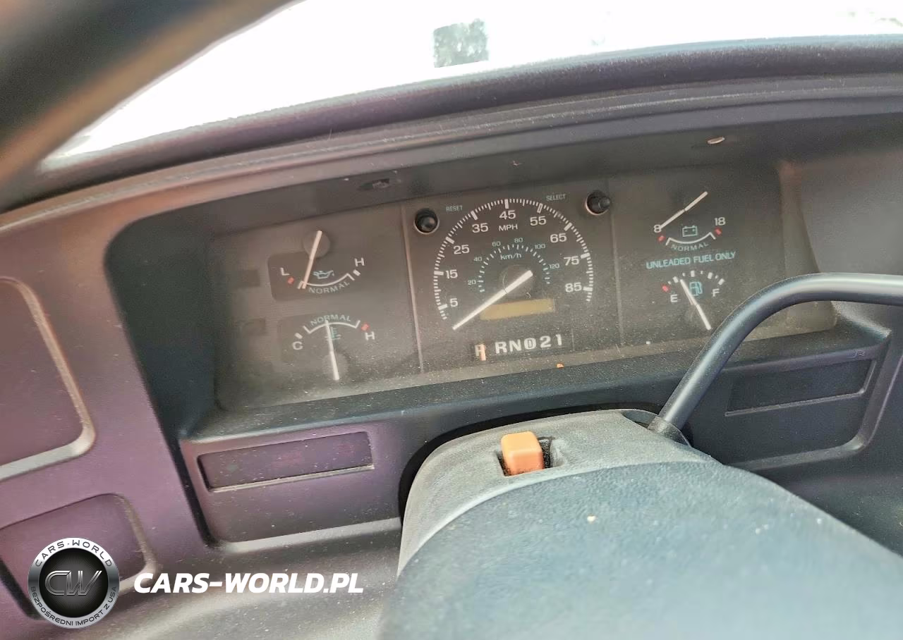 1995 Ford Econoline E350 Cutaway Van VIN:1FDKE37H5SHA01586 - 9
