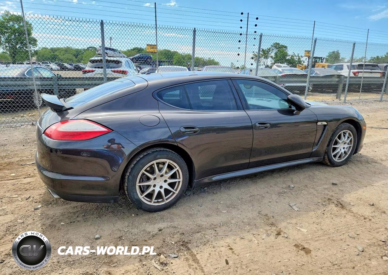 2011 Porsche Panamera 2 VIN:WP0AA2A78BL010785 - 3