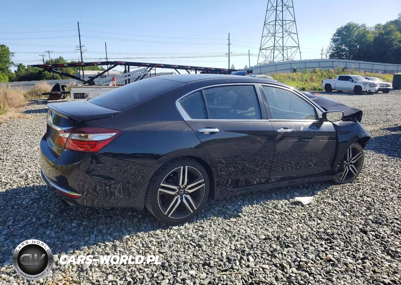 2017 Honda Accord Sport VIN:1HGCR2F55HA020740 - 3