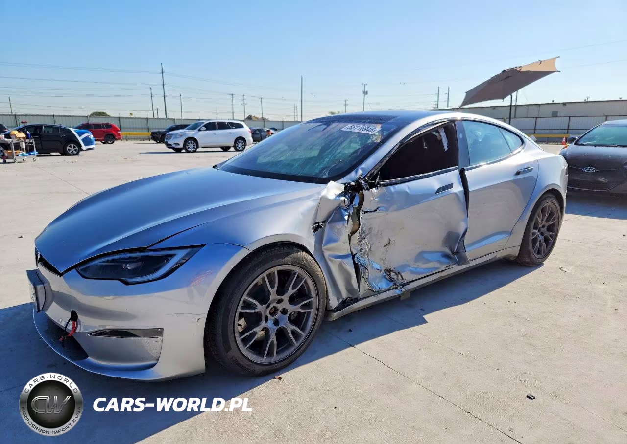 2025 Tesla Model S – zdjęcie 1 z 13
