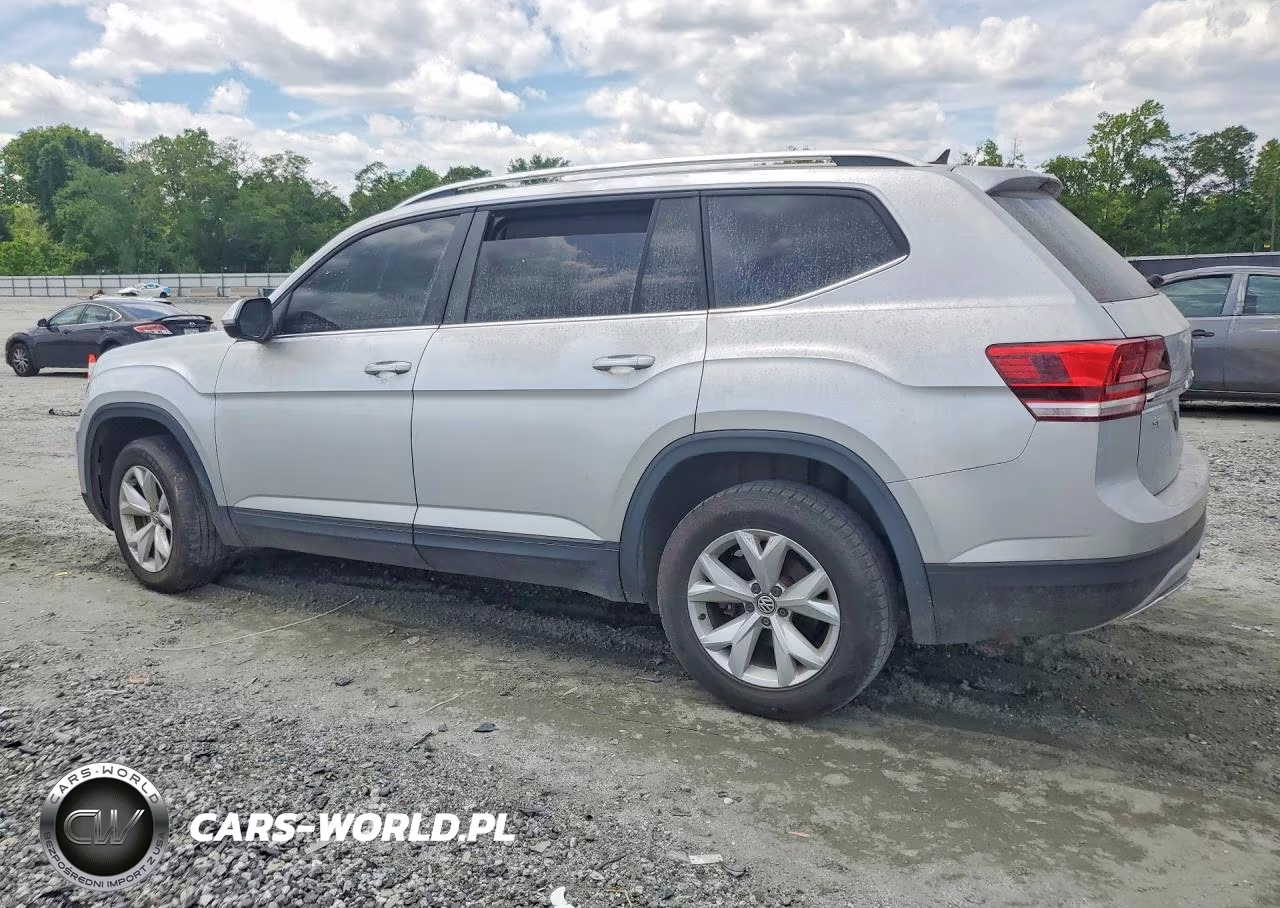 2018 Volkswagen Atlas Se VIN:1V2CR2CA9JC589390 - 2