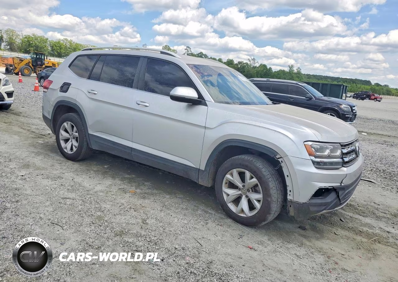 2018 Volkswagen Atlas Se VIN:1V2CR2CA9JC589390 - 4