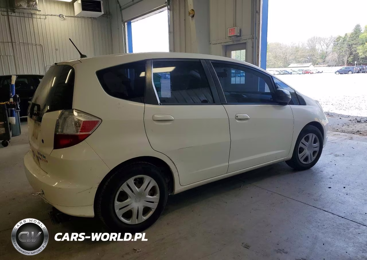 2010 Honda Fit VIN:JHMGE8H2XAS004064 - 3