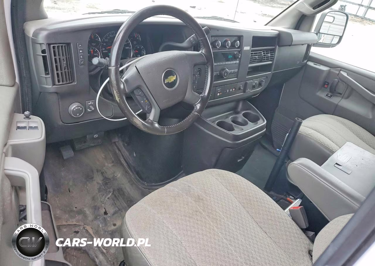2020 Chevrolet Express G2500 VIN:1GCWGAFP2L1277473 - 8