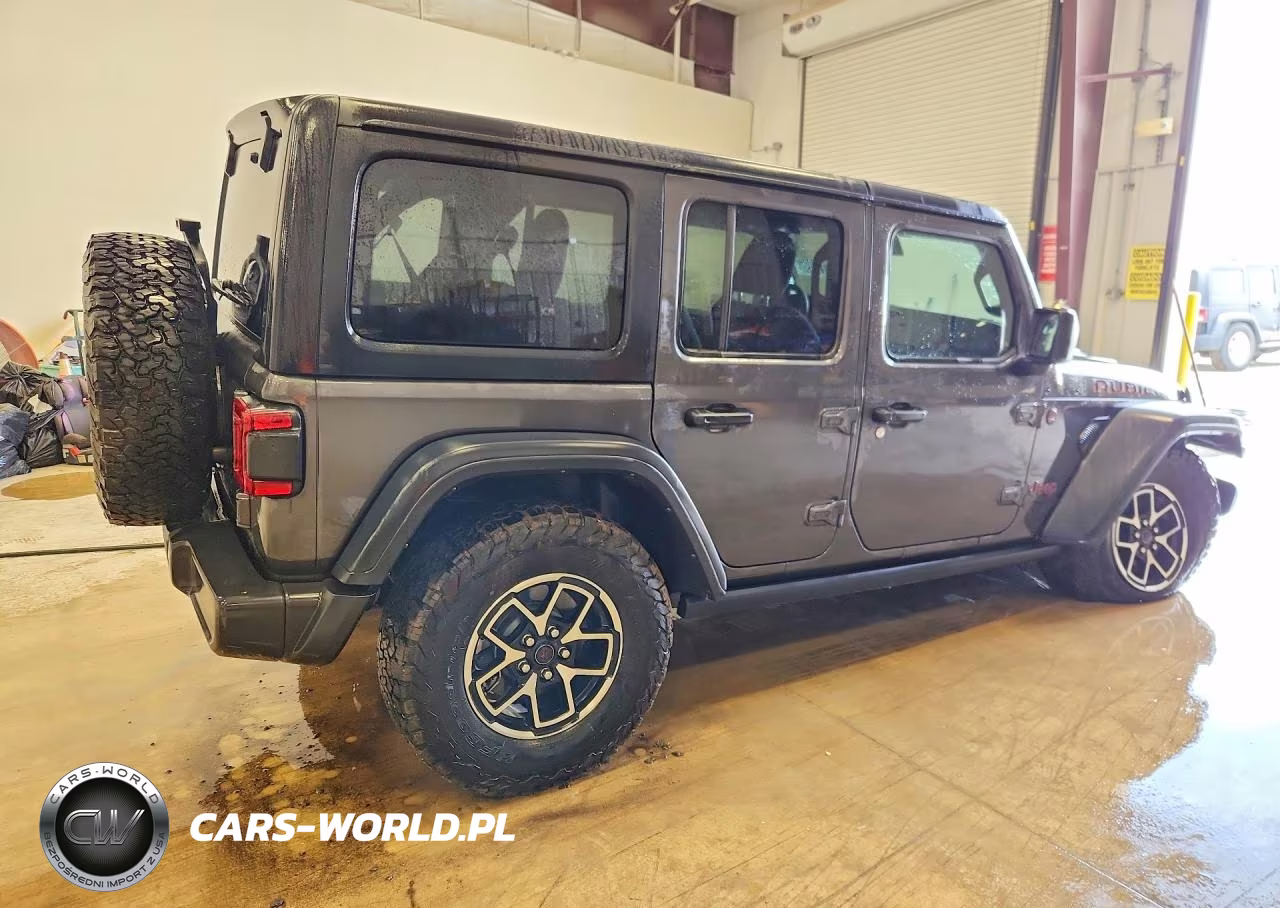 2025 Jeep Wrangler Rubicon VIN:1C4PJXFN4SW500329 - 3