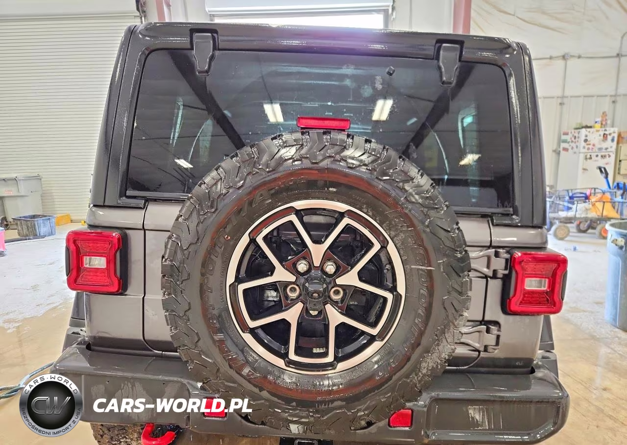 2025 Jeep Wrangler Rubicon VIN:1C4PJXFN4SW500329 - 6