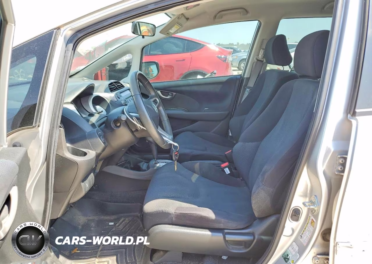 2011 Honda Fit Sport VIN:JHMGE8H51BC011605 - 7