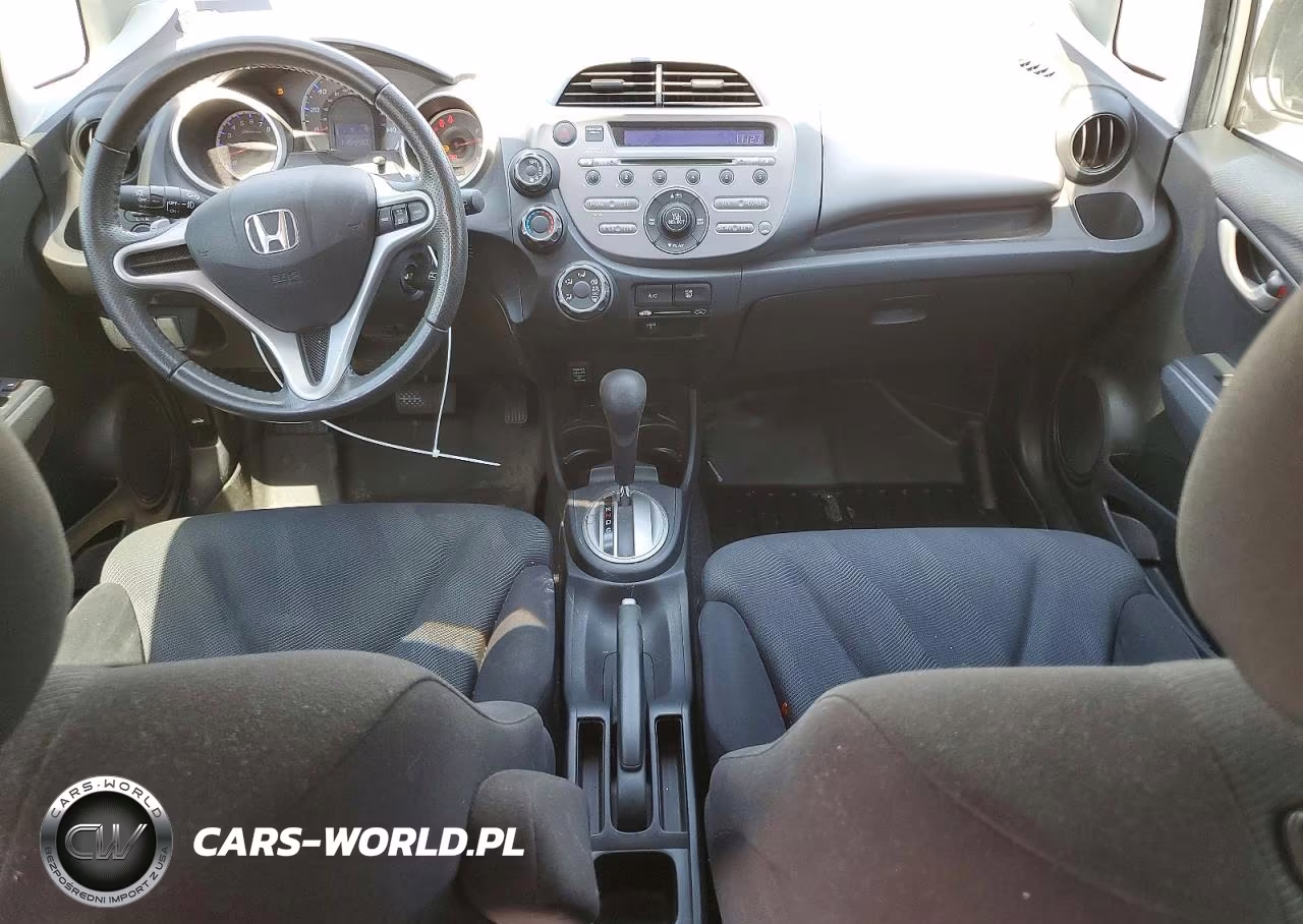 2011 Honda Fit Sport VIN:JHMGE8H51BC011605 - 8