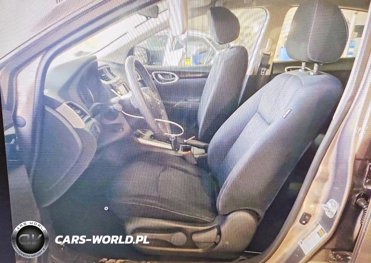 2016 Nissan Sentra S VIN:3N1AB7AP0GY251901 - 7