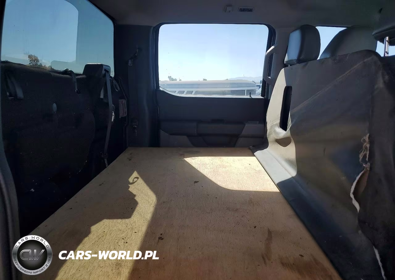 2023 Ford F350 Super Duty Truck Cab And Chassis VIN:1FT8W3DT5PEC22151 - 10