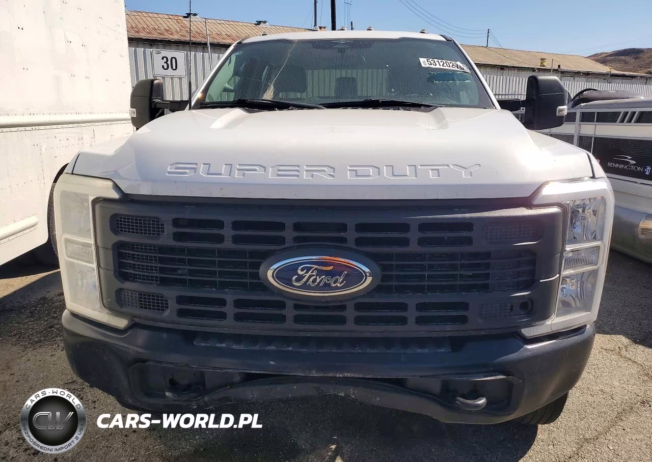2023 Ford F350 Super Duty Truck Cab And Chassis VIN:1FT8W3DT5PEC22151 - 5