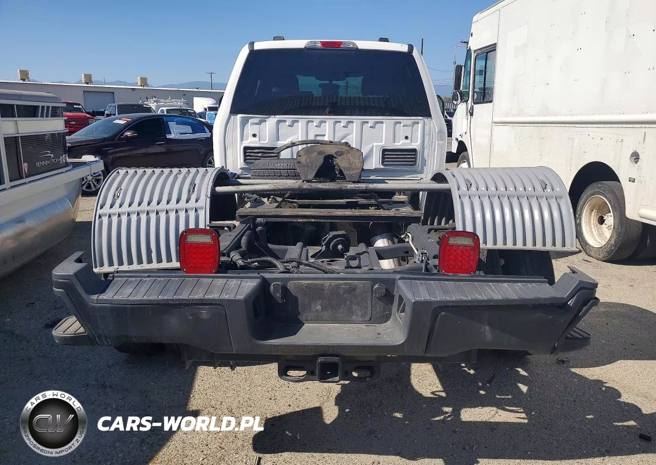 2023 Ford F350 Super Duty Truck Cab And Chassis VIN:1FT8W3DT5PEC22151 - 6