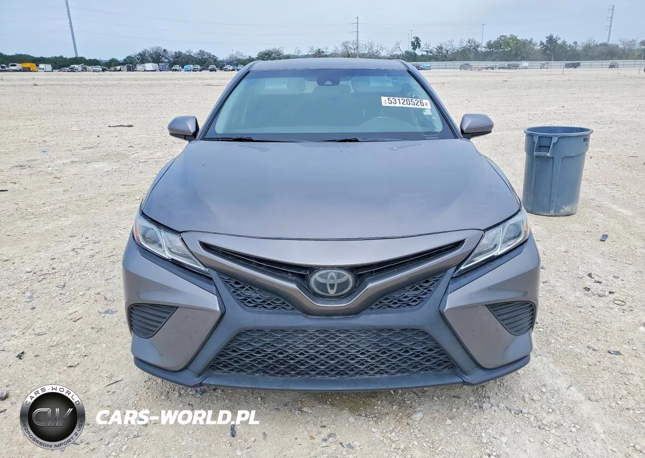 2018 Toyota Camry Se VIN:4T1B11HKXJU083069 - 5