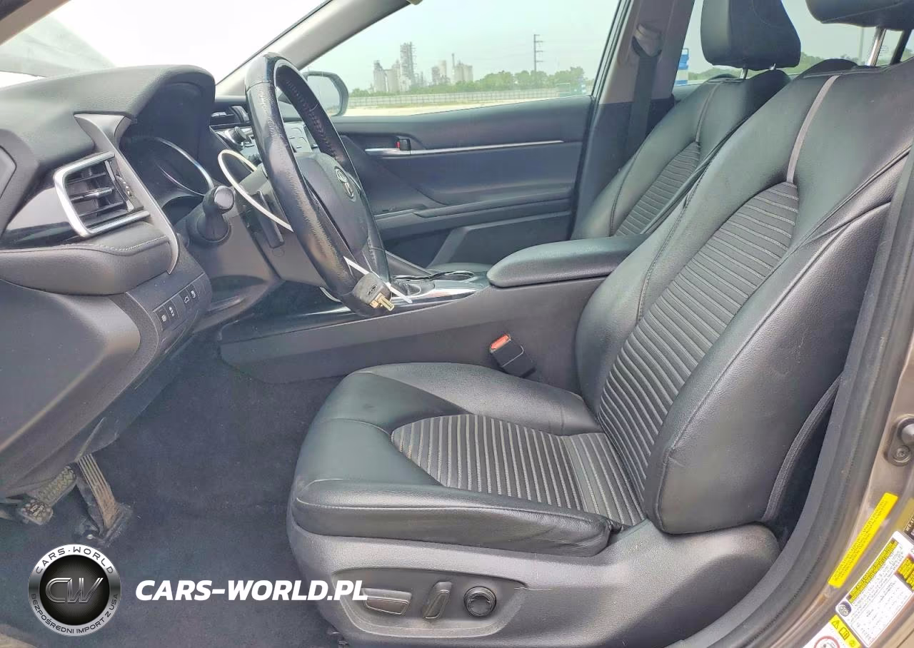 2018 Toyota Camry Se VIN:4T1B11HKXJU083069 - 7