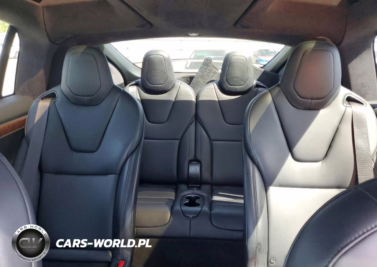 2020 Tesla Model X VIN:5YJXCBE26LF236251 - 10