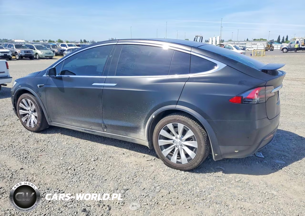 2020 Tesla Model X VIN:5YJXCBE26LF236251 - 2