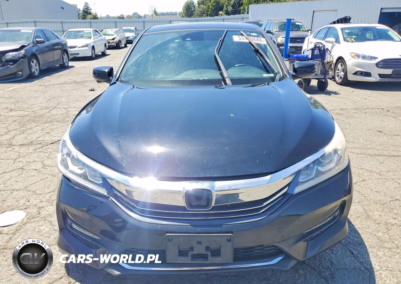 2017 Honda Accord Hybrid Exl VIN:JHMCR6F52HC003855 - 5