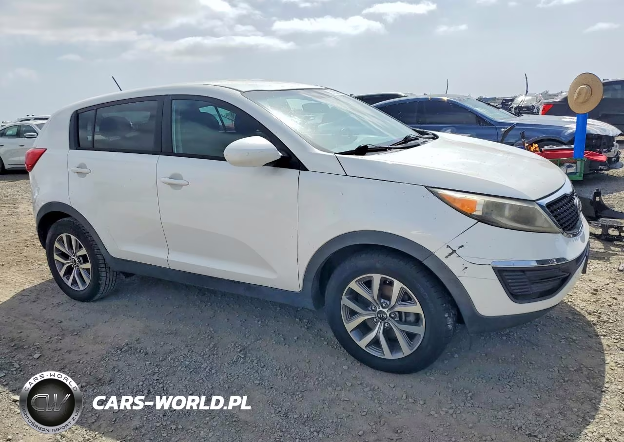 2015 Kia Sportage Lx VIN:KNDPB3AC9F7765632 - 4