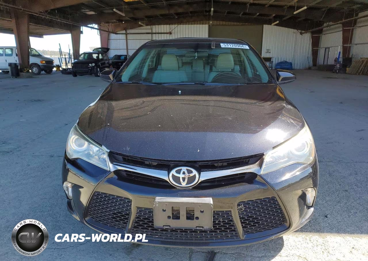 2015 Toyota Camry Se VIN:4T1BF1FKXFU109844 - 5