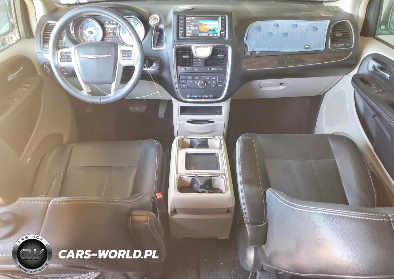 2016 Chrysler Town & Country Touring VIN:2C4RC1BG5GR229224 - 8