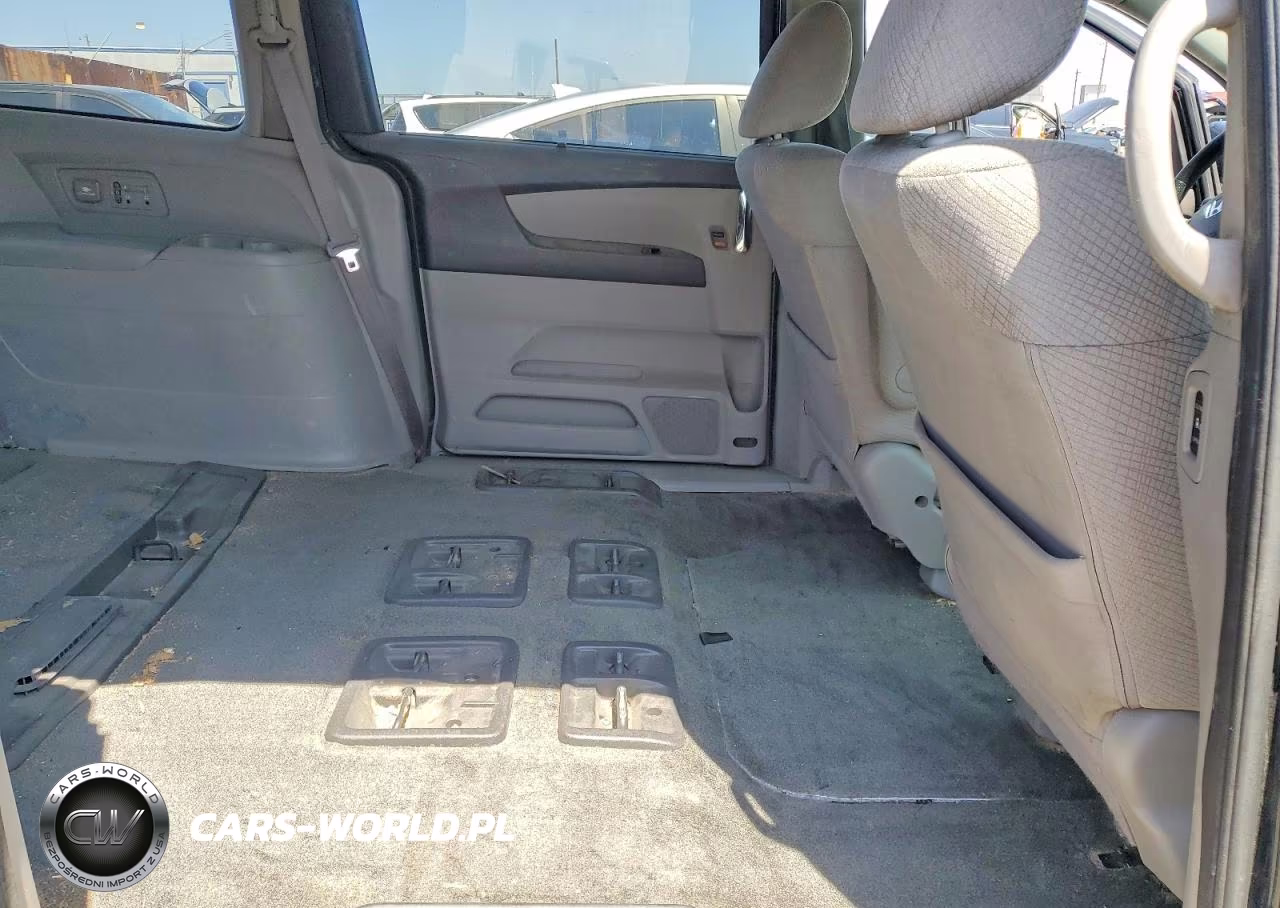 2016 Honda Odyssey Se VIN:5FNRL5H39GB015800 - 11