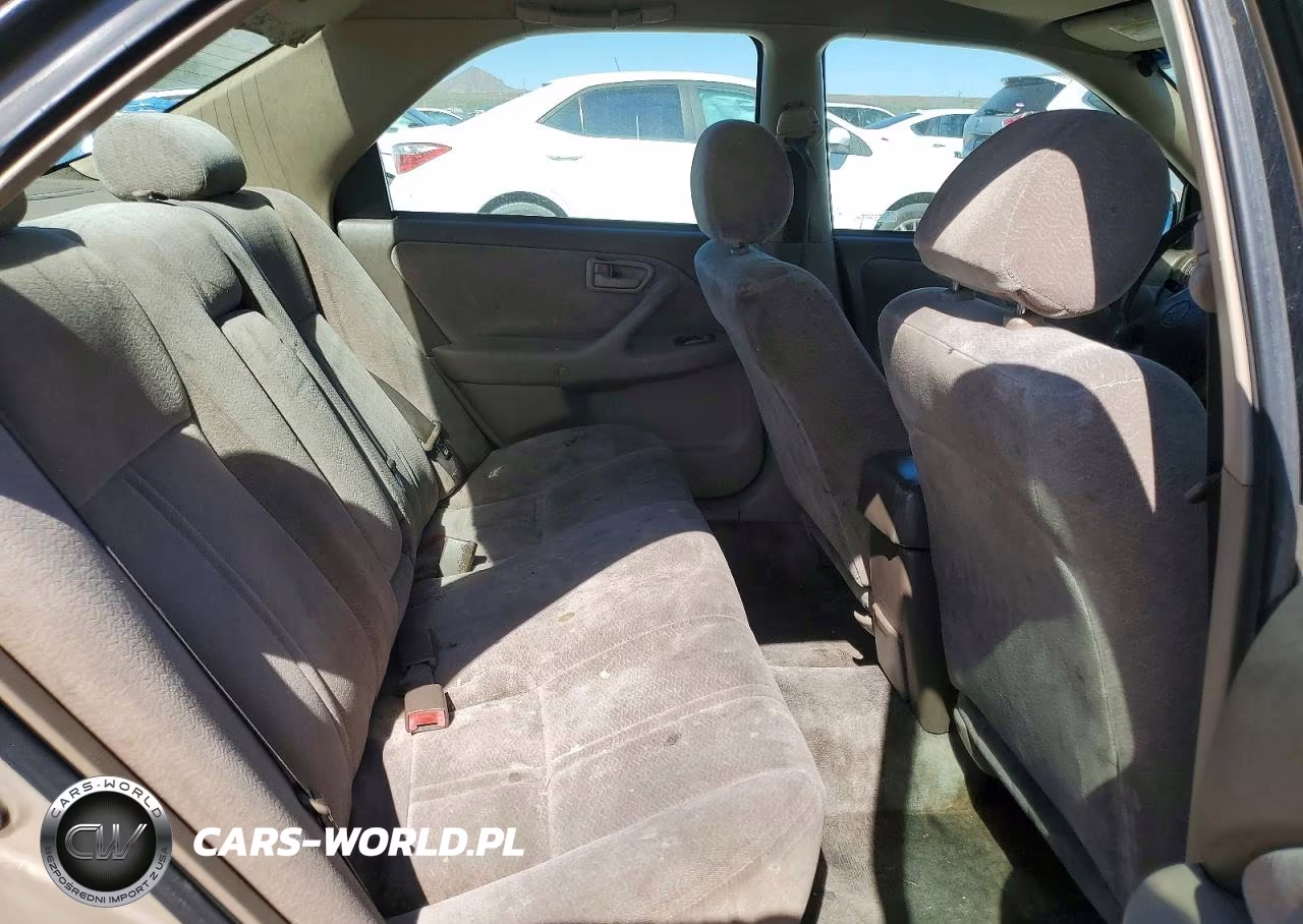 1997 Toyota Camry Le VIN:4T1BG22K1VU794176 - 10