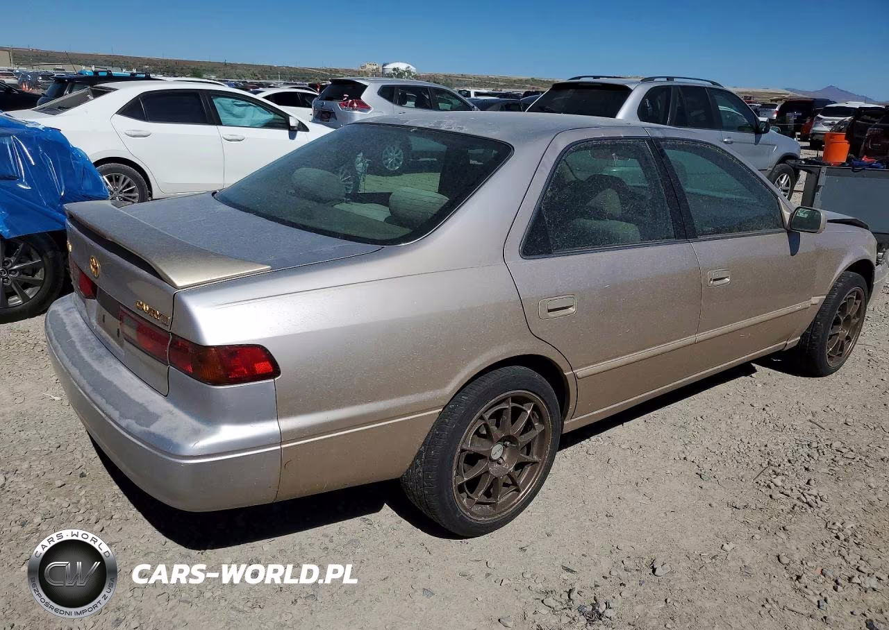 1997 Toyota Camry Le VIN:4T1BG22K1VU794176 - 3