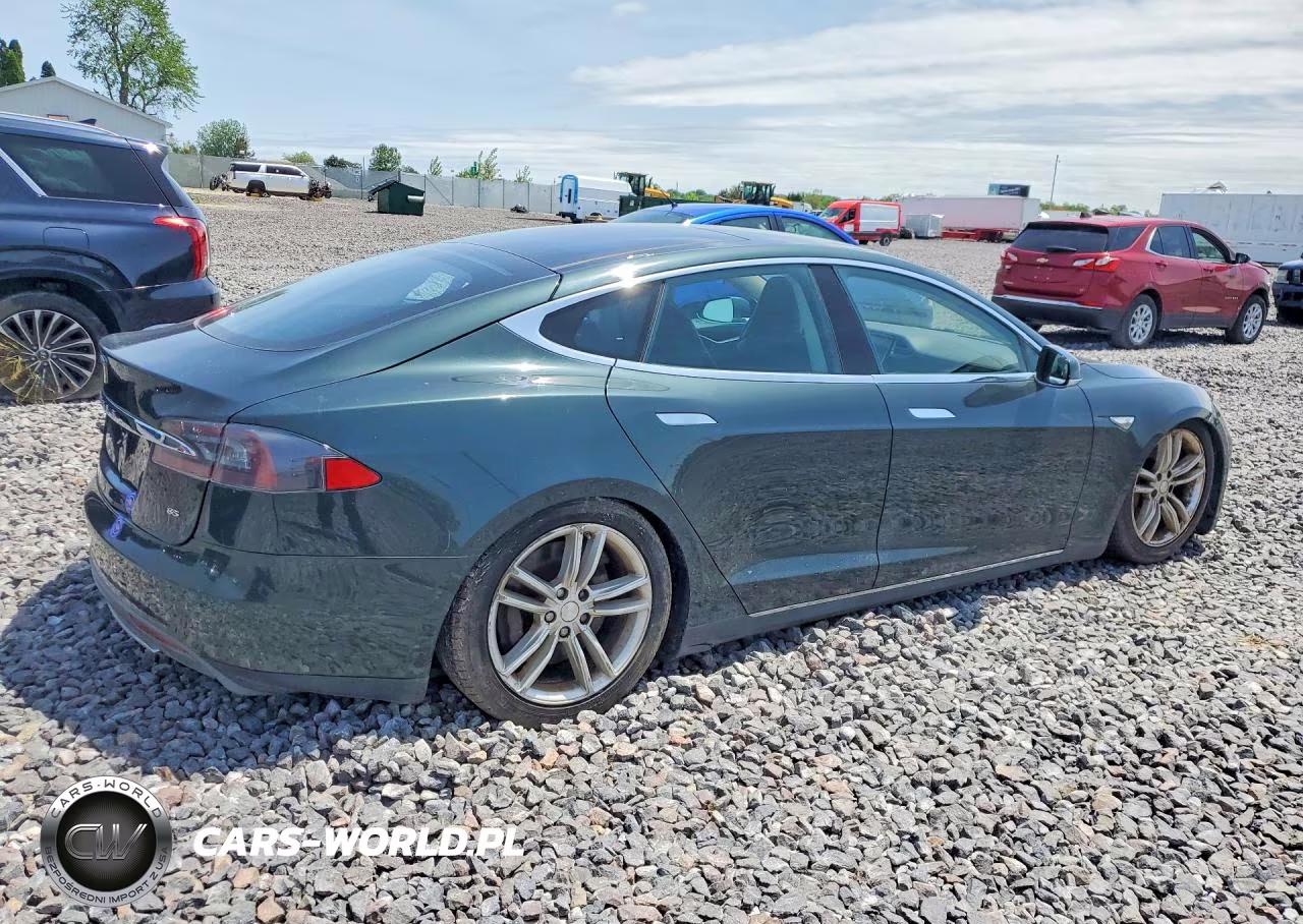 2014 Tesla Model S VIN:5YJSA1H17EFP39268 - 3