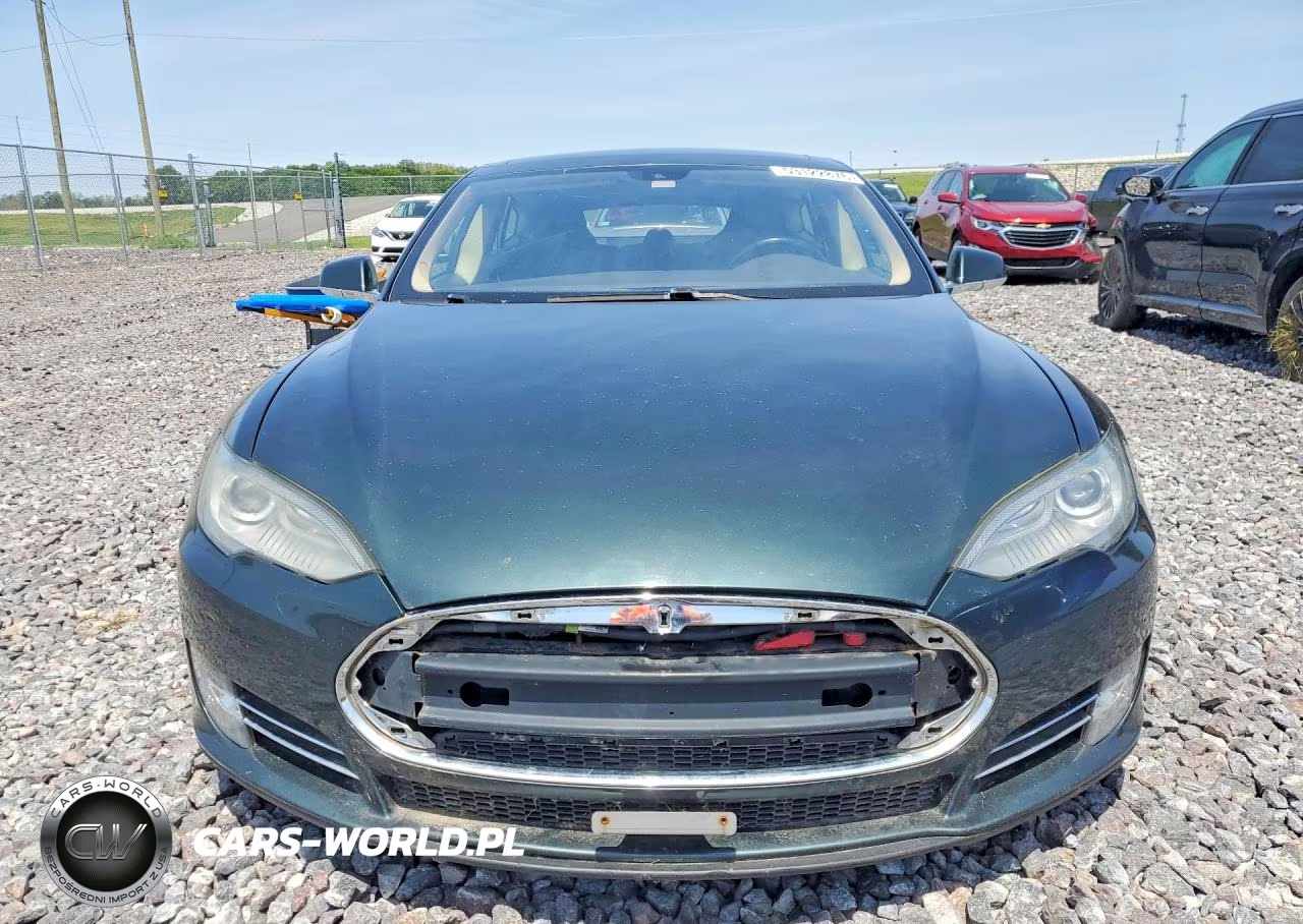 2014 Tesla Model S VIN:5YJSA1H17EFP39268 - 5