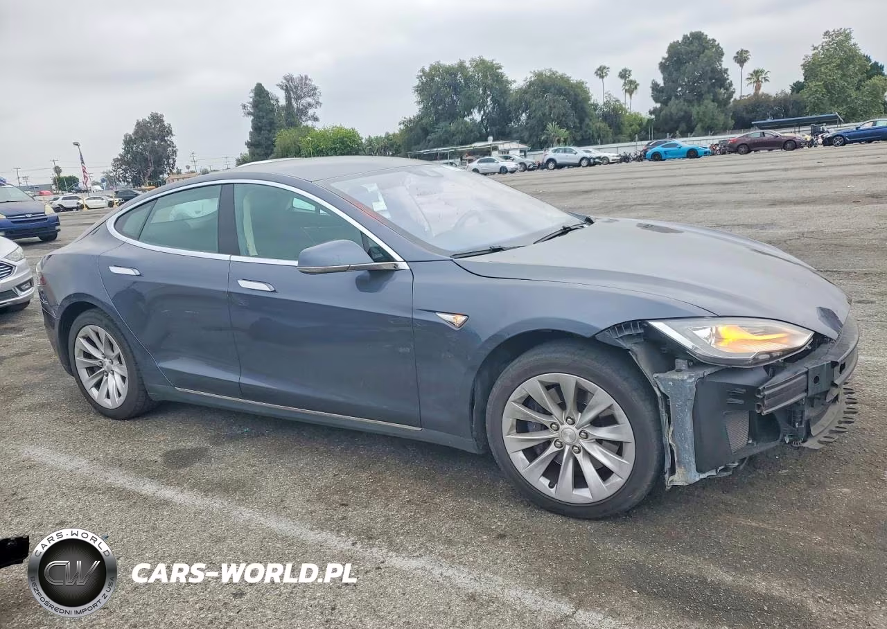 2016 Tesla Model S VIN:5YJSA1E17GF130057 - 4