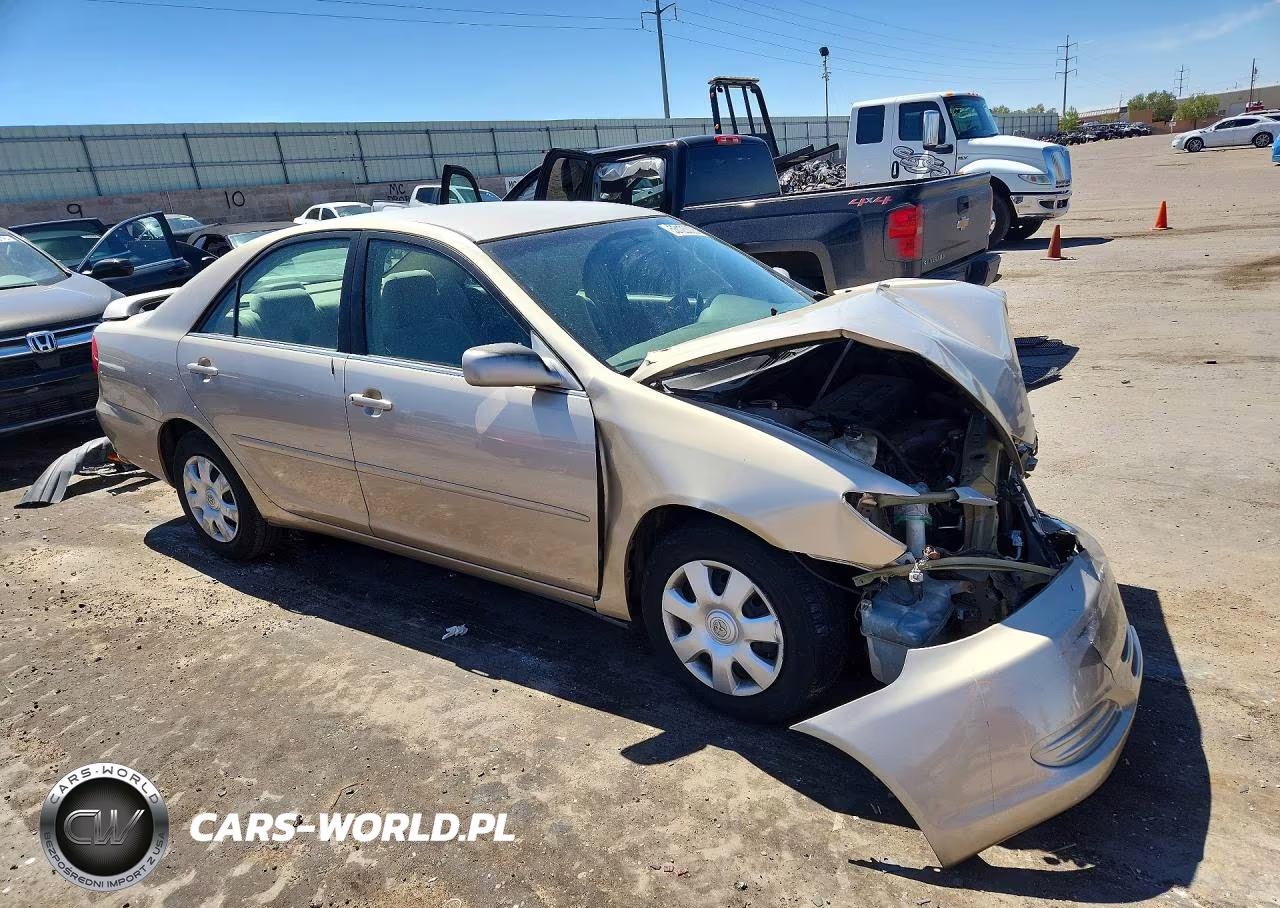 2004 Toyota Camry Le VIN:4T1BE30KX4U264186 - 4