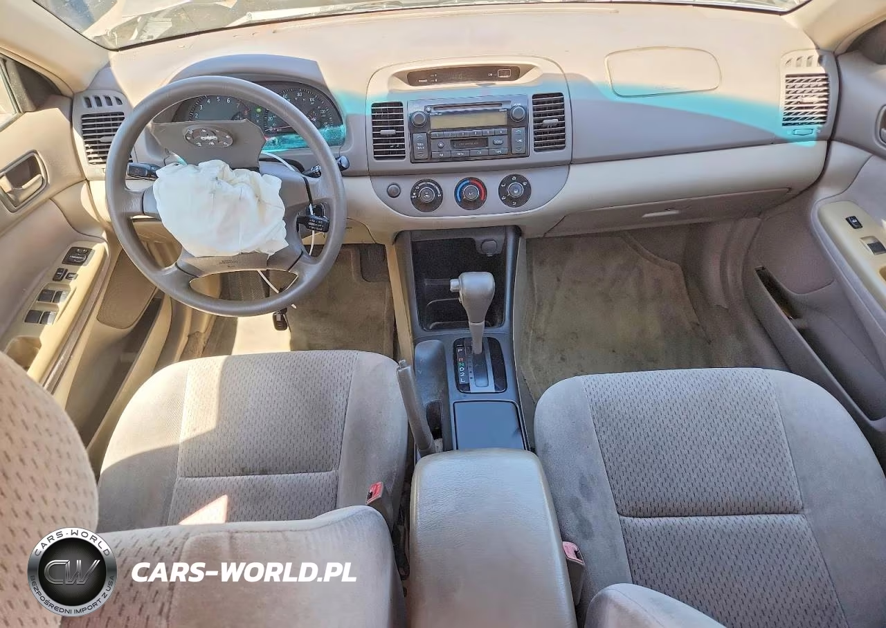 2004 Toyota Camry Le VIN:4T1BE30KX4U264186 - 8