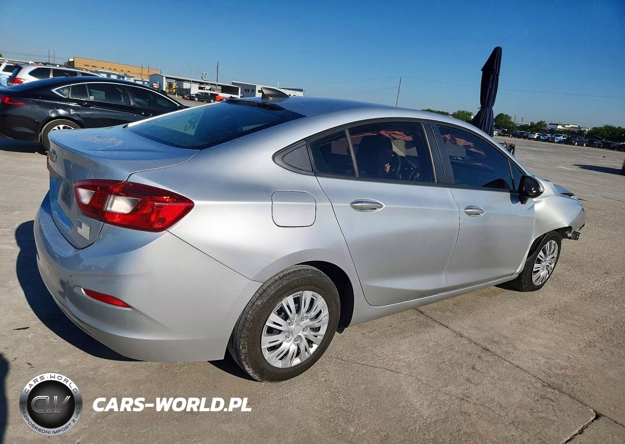 2018 Chevrolet Cruze Ls VIN:1G1BC5SM5J7187430 - 3