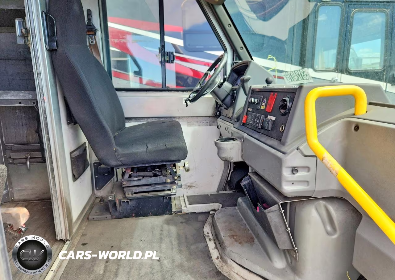 2014 Isuzu Npr VIN:JALB4T174E7W00284 - 11