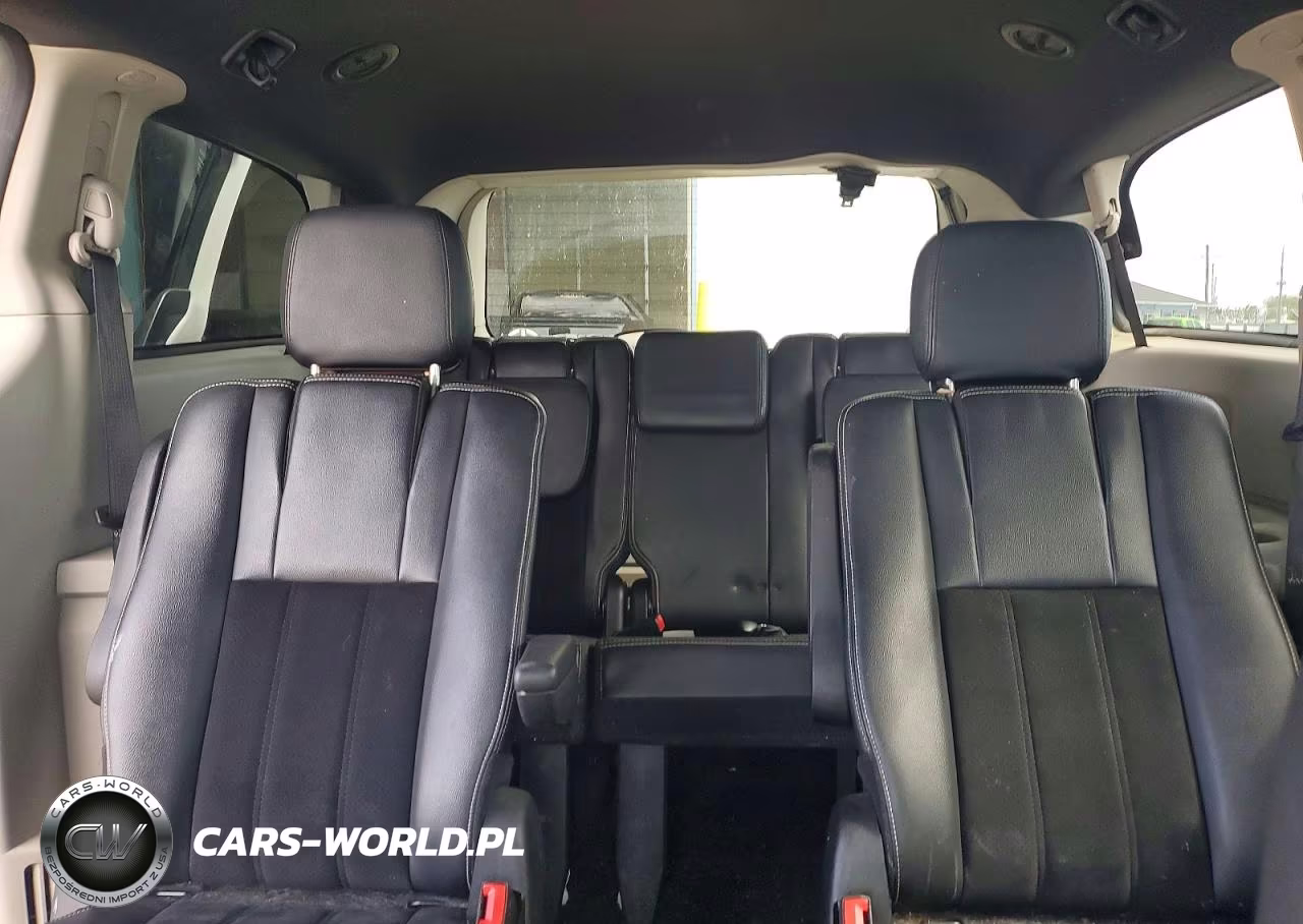 2018 Dodge Grand Caravan Sxt VIN:2C4RDGCG5JR298274 - 10