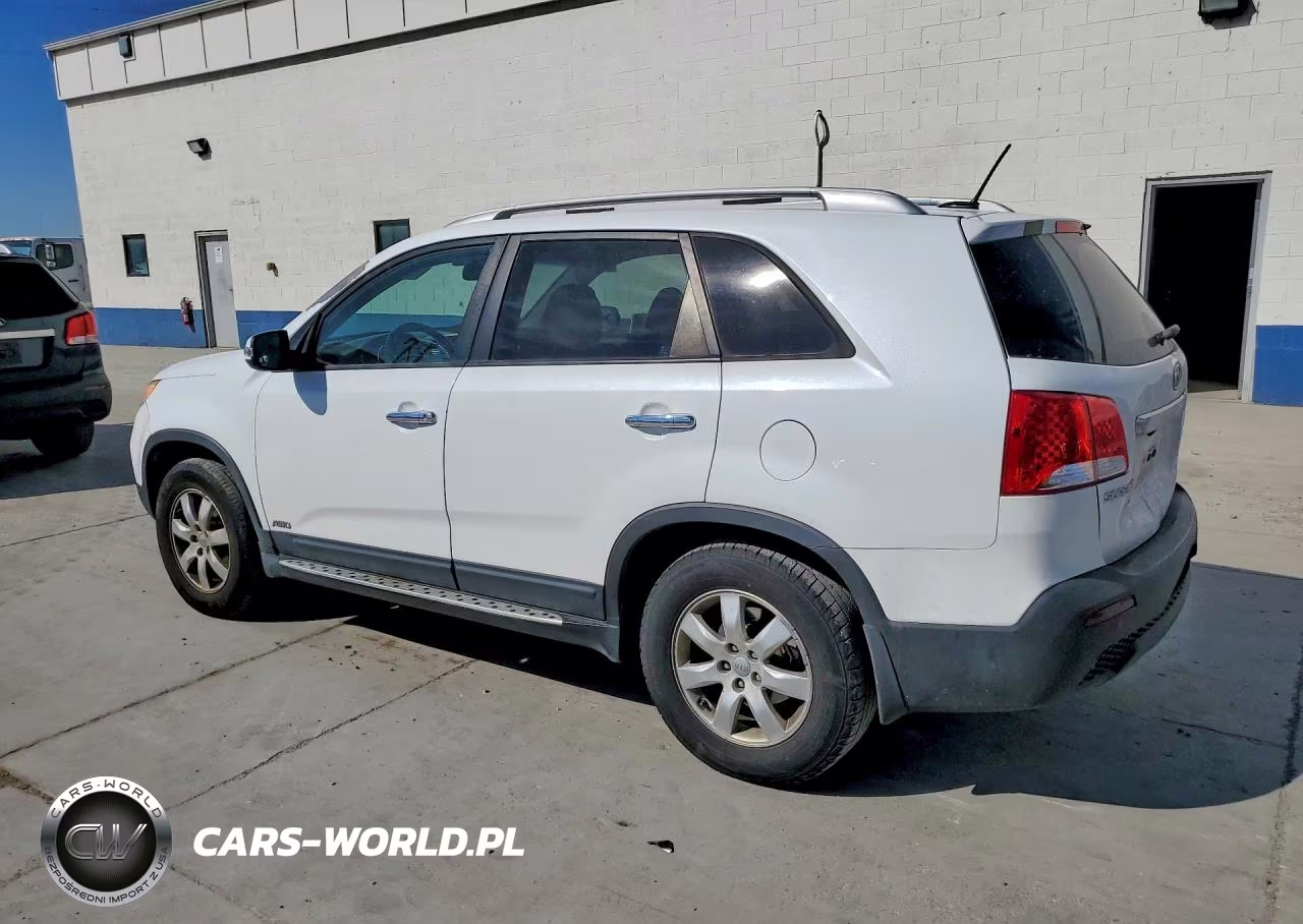 2013 Kia Sorento Lx VIN:5XYKTDA2XDG364921 - 2
