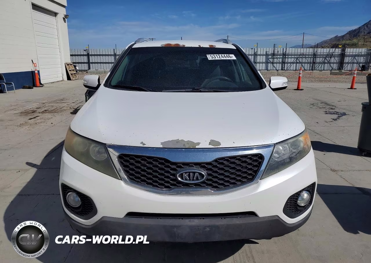 2013 Kia Sorento Lx VIN:5XYKTDA2XDG364921 - 5