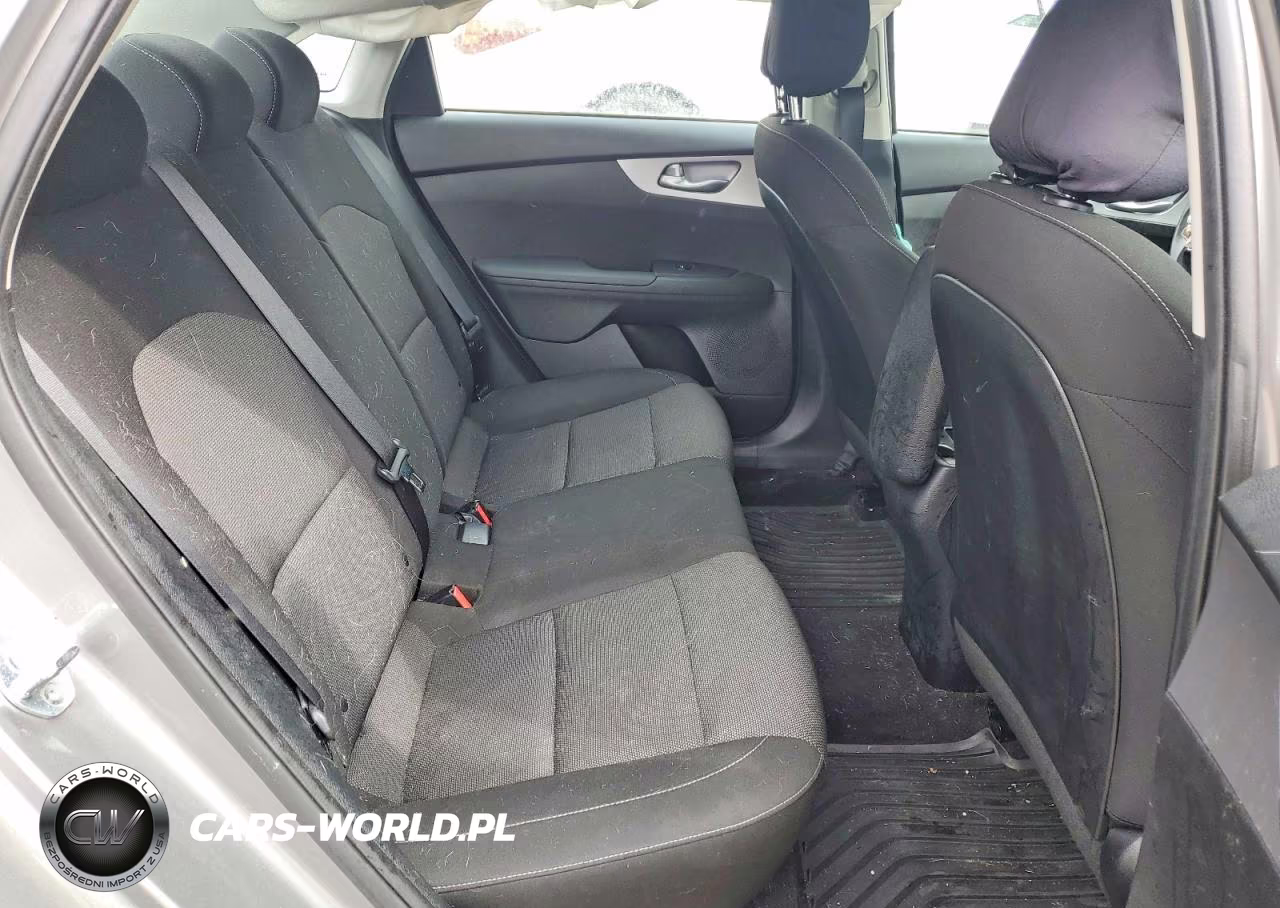 2023 Kia Forte Lxs VIN:3KPF24AD5PE595989 - 10