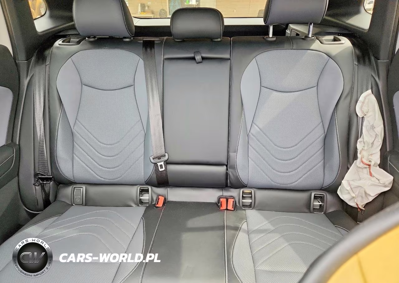 2026 Volkswagen Tiguan Se R-Line Black VIN:3VVHR7RM4TM021699 - 10