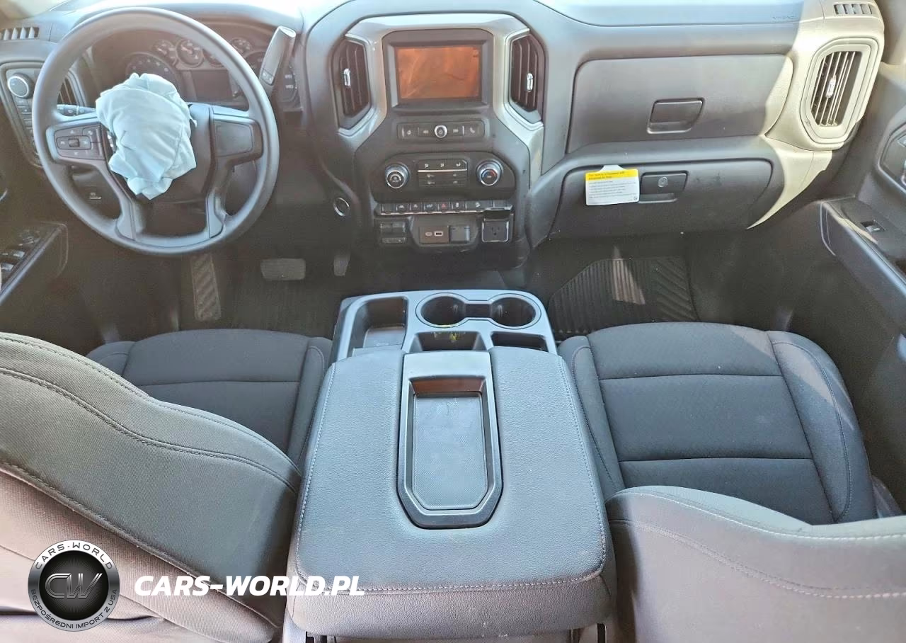 2026 Chevrolet Silverado K1500 Trail Boss Custom VIN:3GCUKCED3TG235159 - 8