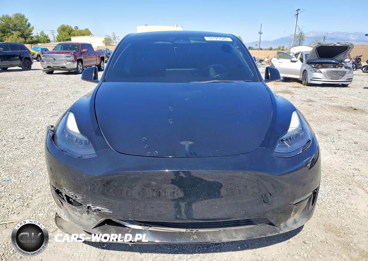 2022 Tesla Model Y VIN:7SAYGDEF9NF336843 - 5