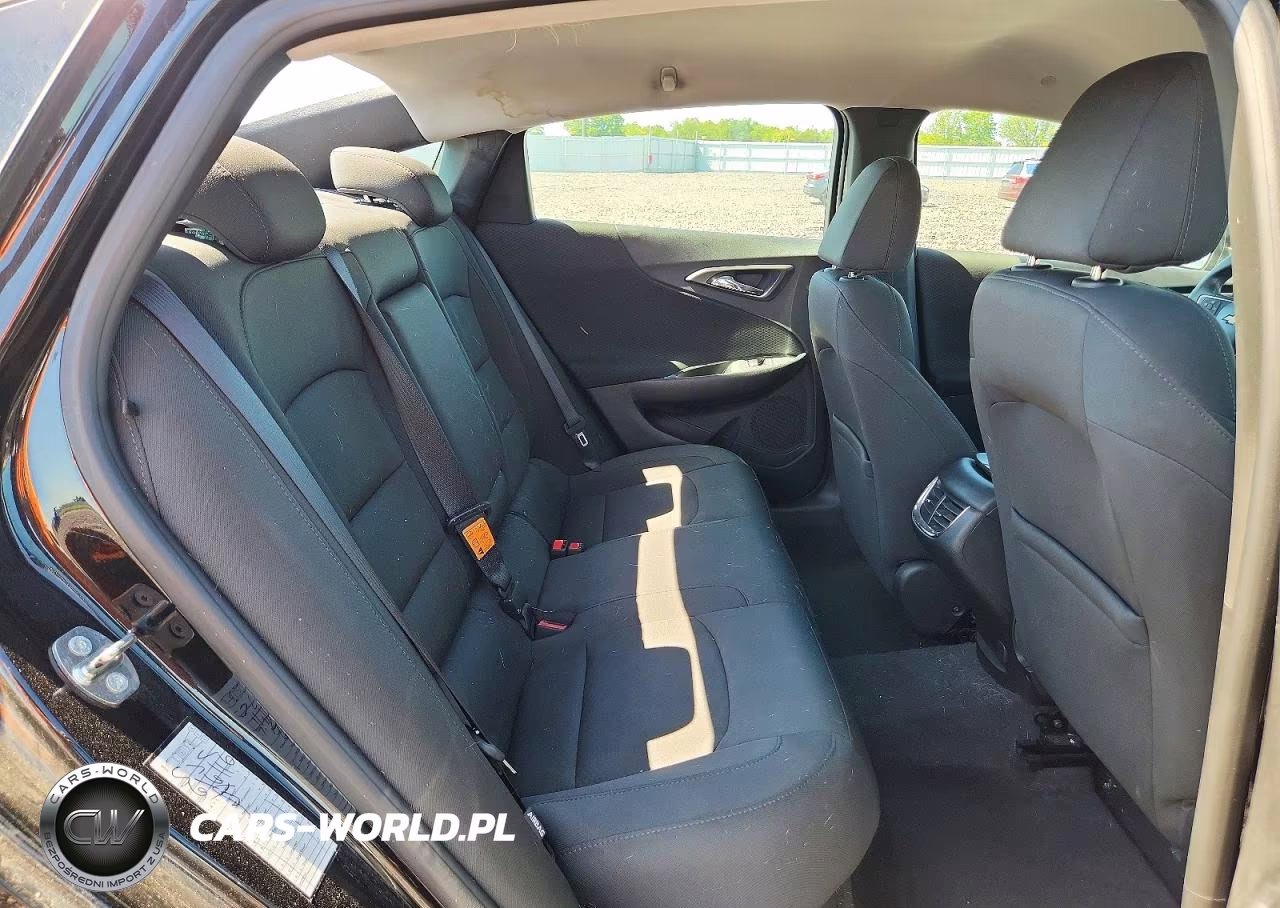 2016 Chevrolet Malibu Lt VIN:1G1ZE5ST9GF297413 - 10