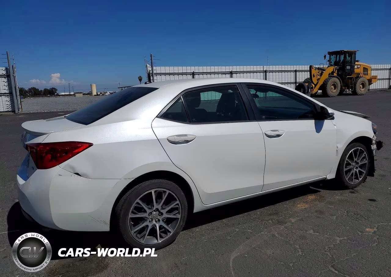 2017 Toyota Corolla 50Th Anniversary Special Edition VIN:5YFBURHE8HP607816 - 3